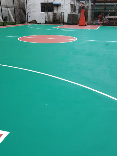 巫溪 球场长期使用易出现地面开裂